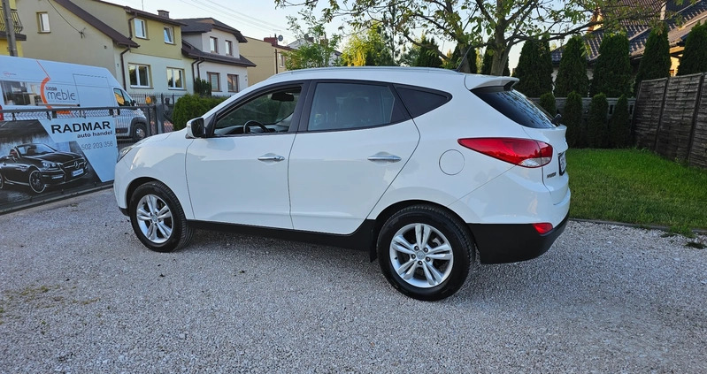 Hyundai ix35 cena 45800 przebieg: 168000, rok produkcji 2013 z Przasnysz małe 631